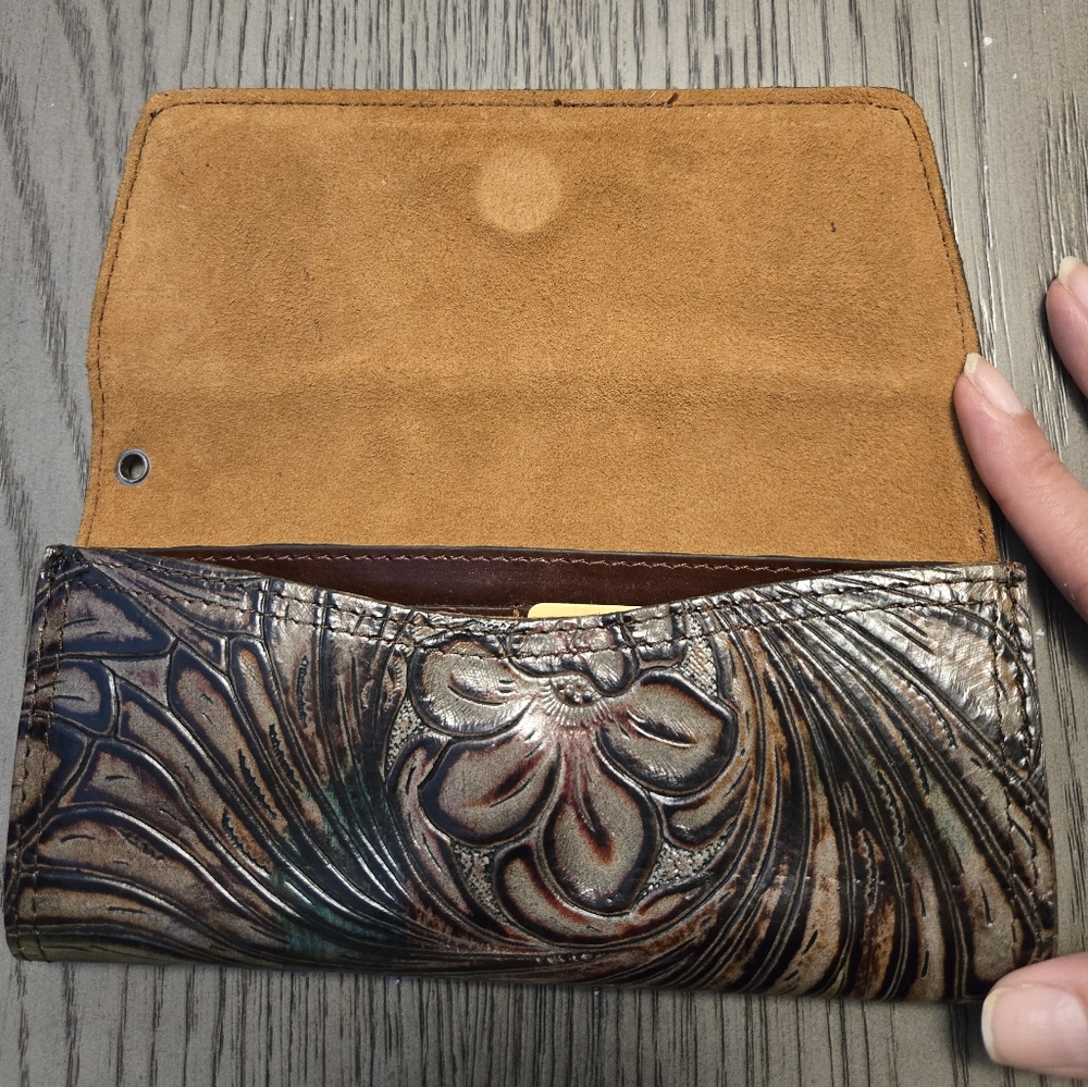Patricia Nash Floral Embossed Leather Wallet In Tobacco - Picture 3 of 7